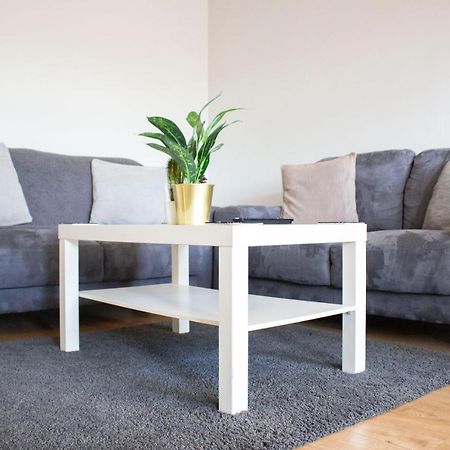 Large Ground Floor Pet Friendly 2 Bedroom Apartment With Free Parking Loughborough Exterior foto