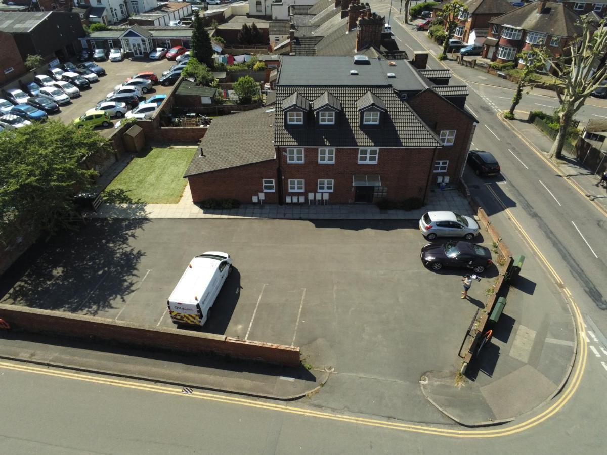 Large Ground Floor Pet Friendly 2 Bedroom Apartment With Free Parking Loughborough Exterior foto