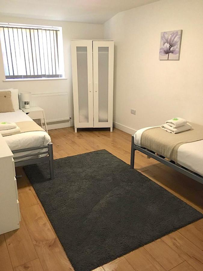 Large Ground Floor Pet Friendly 2 Bedroom Apartment With Free Parking Loughborough Exterior foto