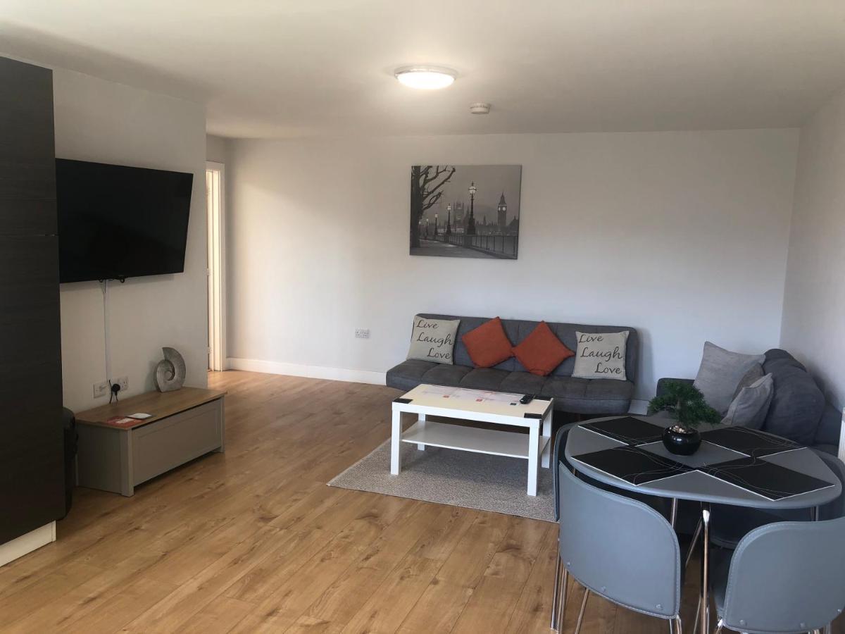 Large Ground Floor Pet Friendly 2 Bedroom Apartment With Free Parking Loughborough Exterior foto